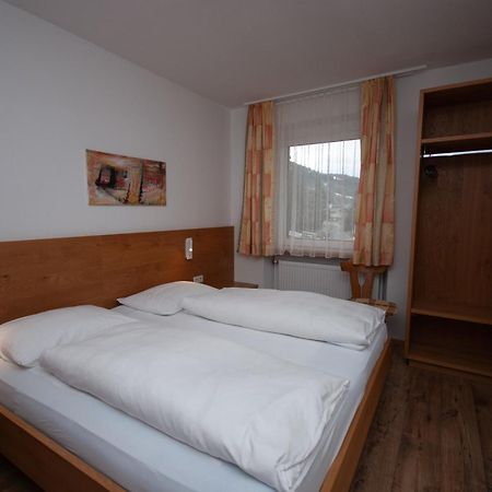 Aparthotel Garni Hofer Sexten Esterno foto