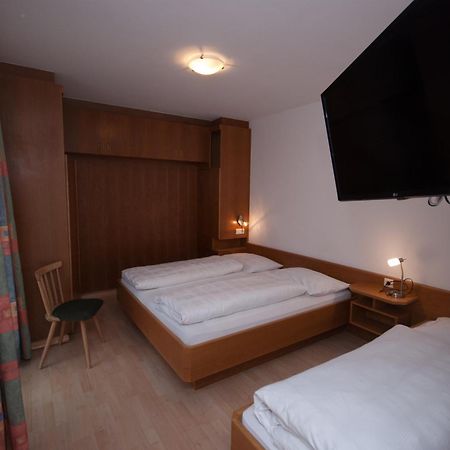 Aparthotel Garni Hofer Sexten Esterno foto