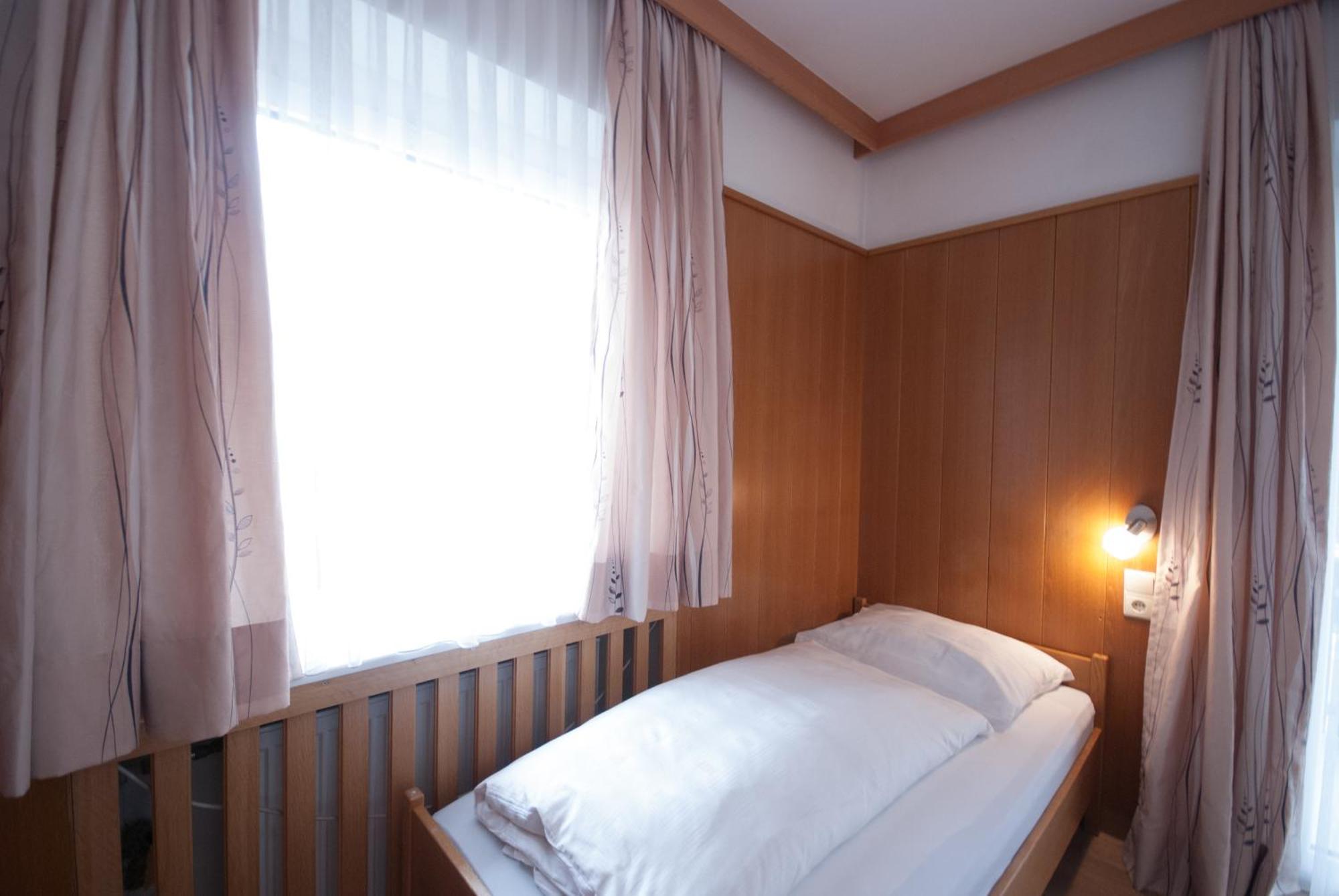 Aparthotel Garni Hofer Sexten Esterno foto