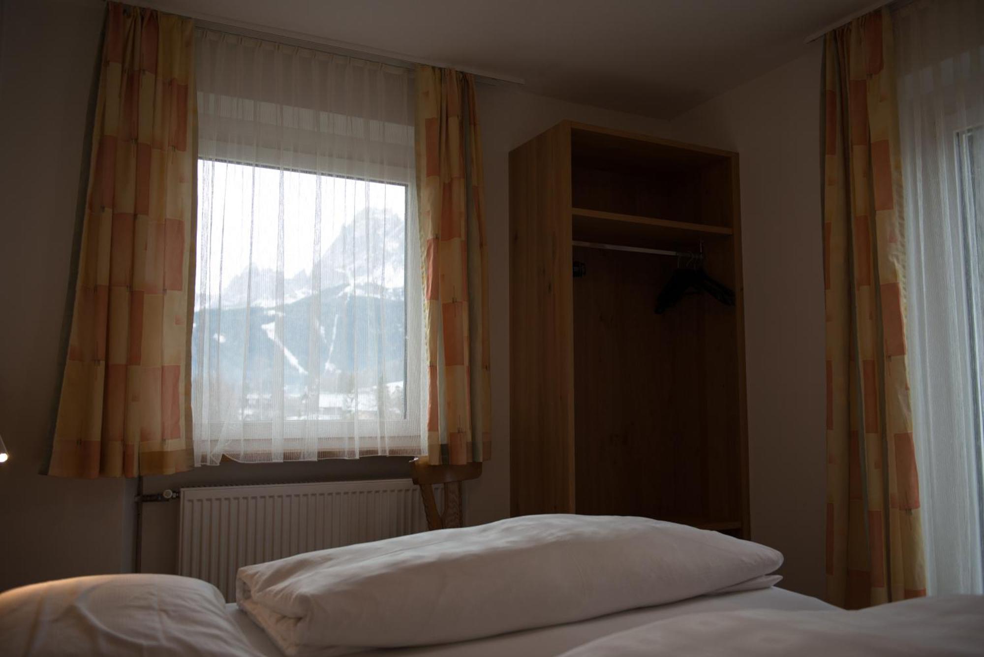 Aparthotel Garni Hofer Sexten Esterno foto