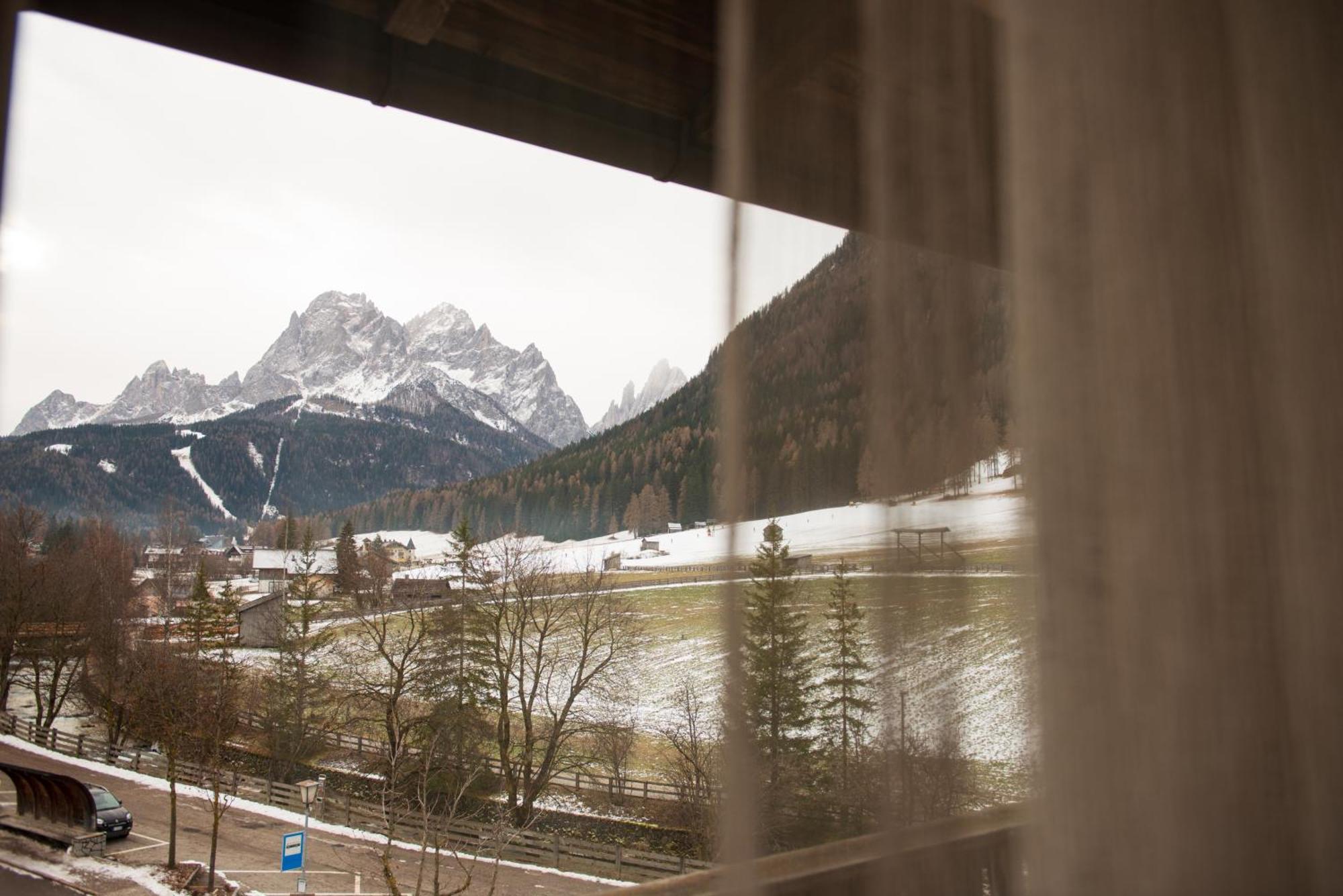 Aparthotel Garni Hofer Sexten Esterno foto