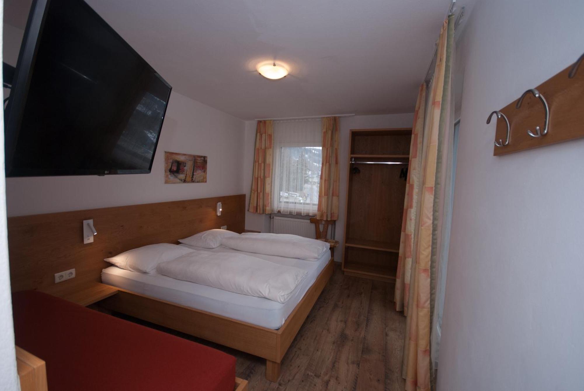 Aparthotel Garni Hofer Sexten Esterno foto