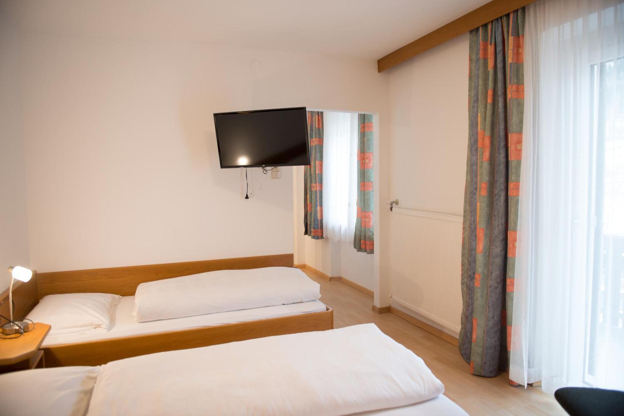 Aparthotel Garni Hofer Sexten Esterno foto