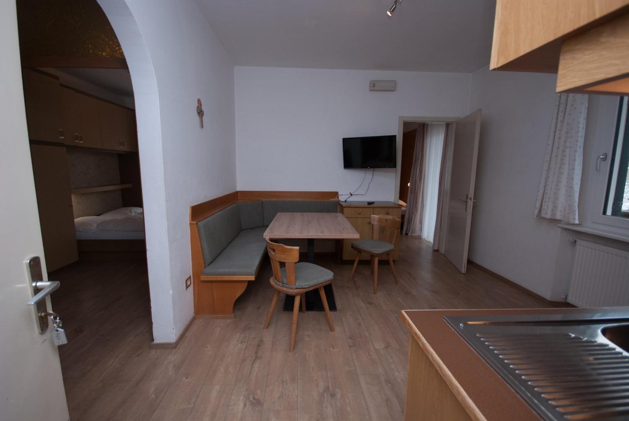 Aparthotel Garni Hofer Sexten Esterno foto