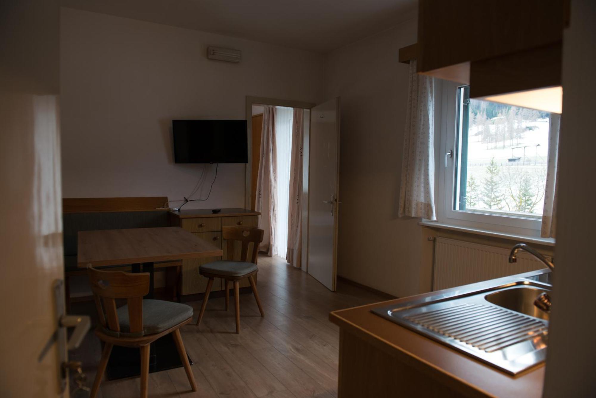 Aparthotel Garni Hofer Sexten Esterno foto