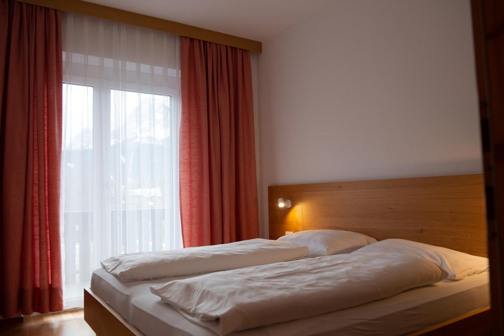 Aparthotel Garni Hofer Sexten Esterno foto