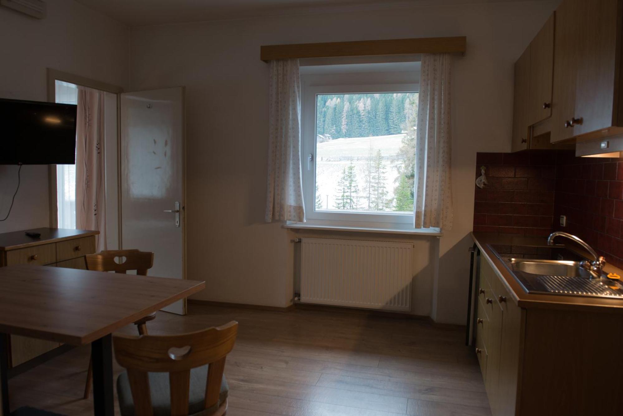 Aparthotel Garni Hofer Sexten Esterno foto