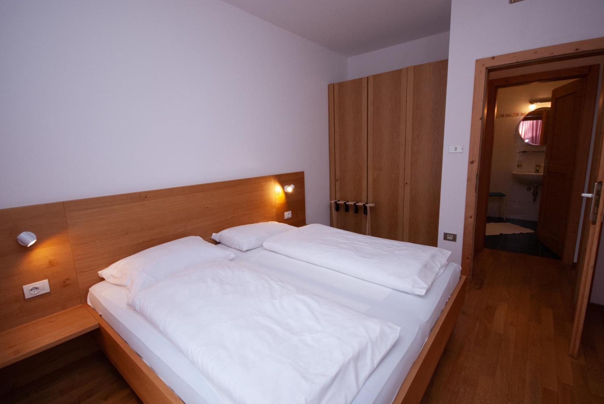 Aparthotel Garni Hofer Sexten Esterno foto