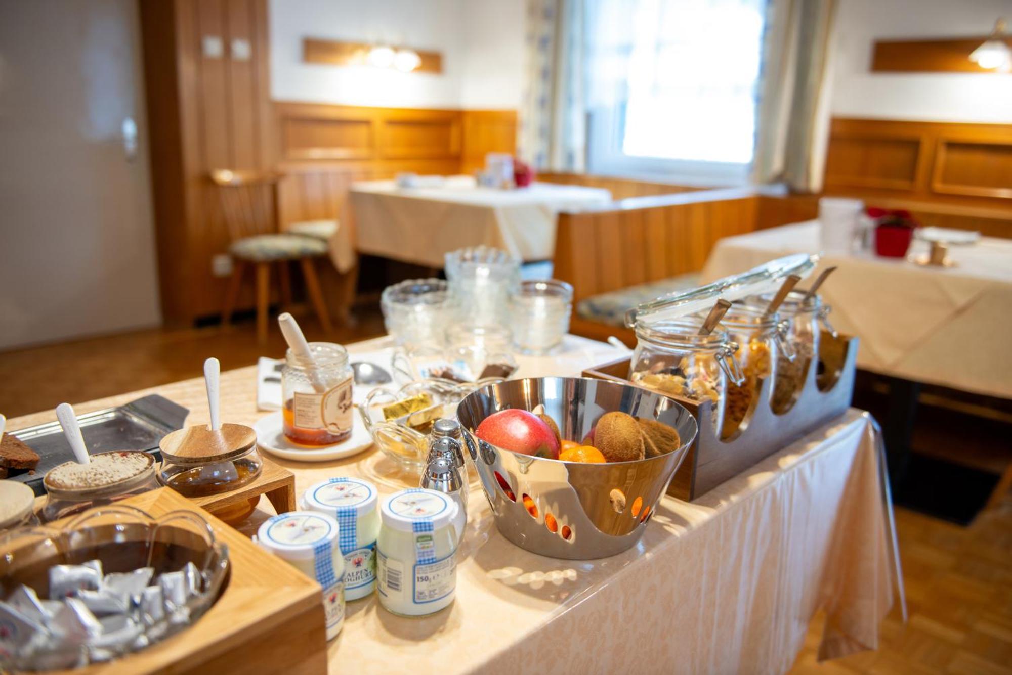 Aparthotel Garni Hofer Sexten Esterno foto