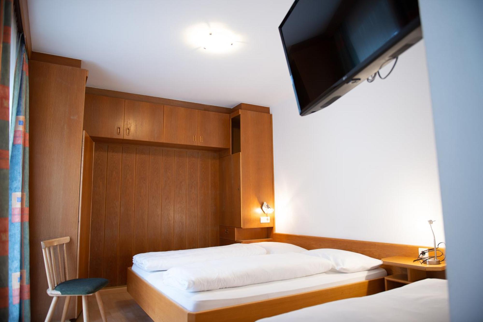 Aparthotel Garni Hofer Sexten Esterno foto