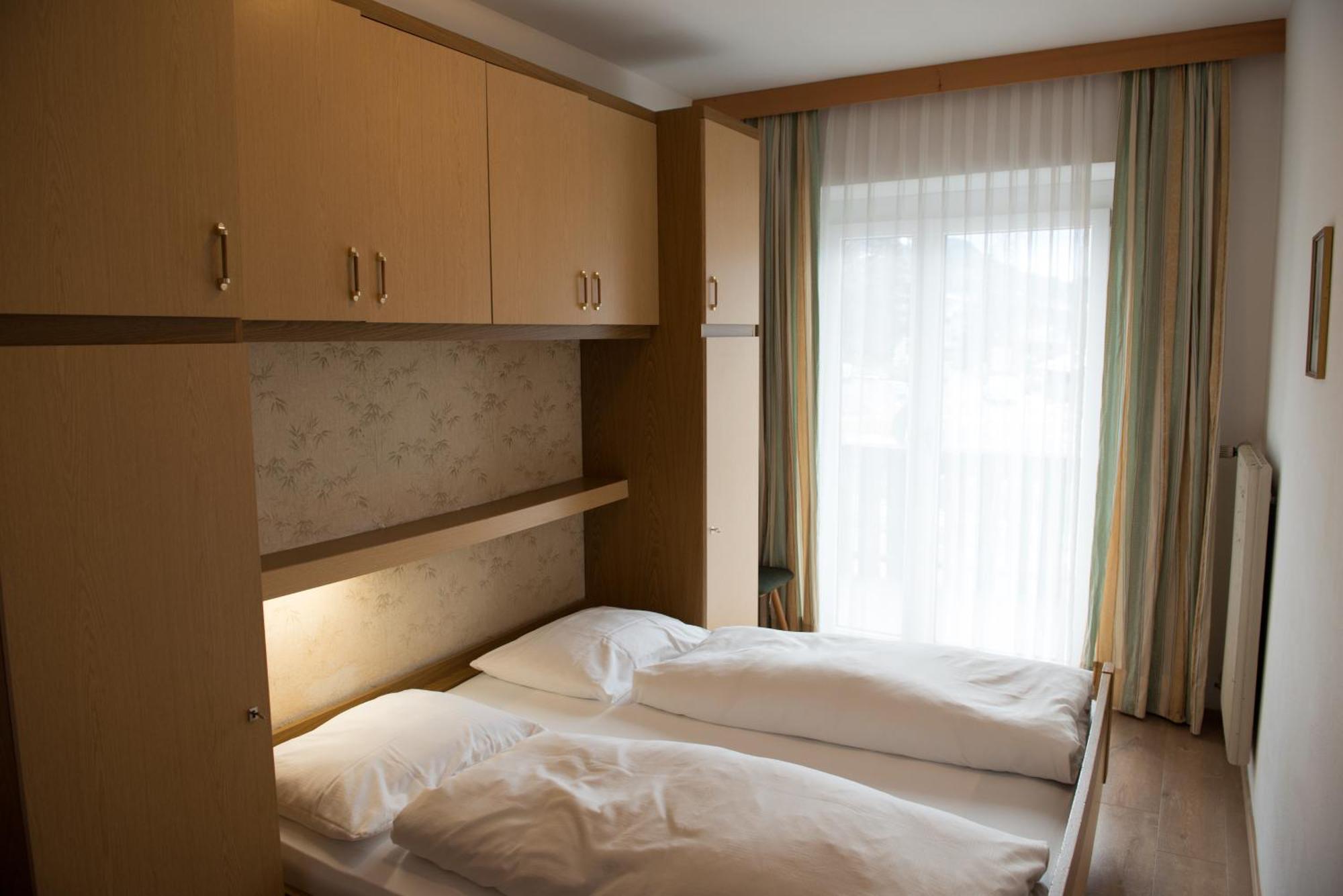 Aparthotel Garni Hofer Sexten Esterno foto